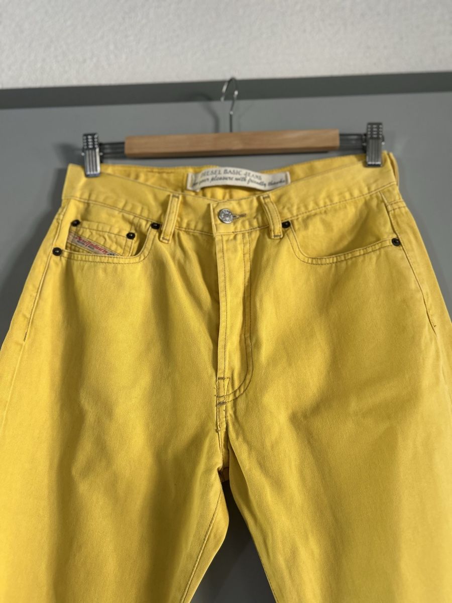 Diesel Jeans: Diesel Basic Jeans Yellow Denim Size 30 Regular Fit – Neu (gemäss Beschreibung) aus Saland von ele_vc96 2