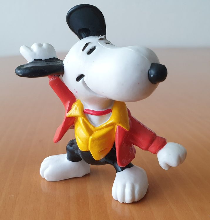 https://img.ricardostatic.ch/images/9813fa65-7a22-47bf-87f0-cf6d5cc4160a/t_1000x750/snoopy-figur-united-feature-1958-66