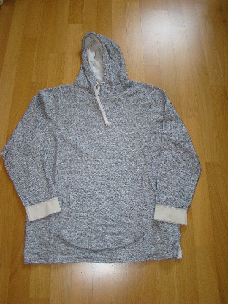 Maglioni & Felpe: Pull&Bear, sweat gris – Nuovo e nell'imballaggio originale da Lussery-Villars venduto da pousinete02