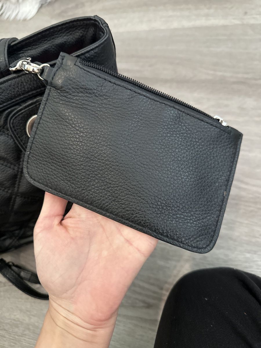 Borse da donna: Schwarze Ledertasche mit Steppmuster, – Usato da Wettingen venduto da melinc87 1