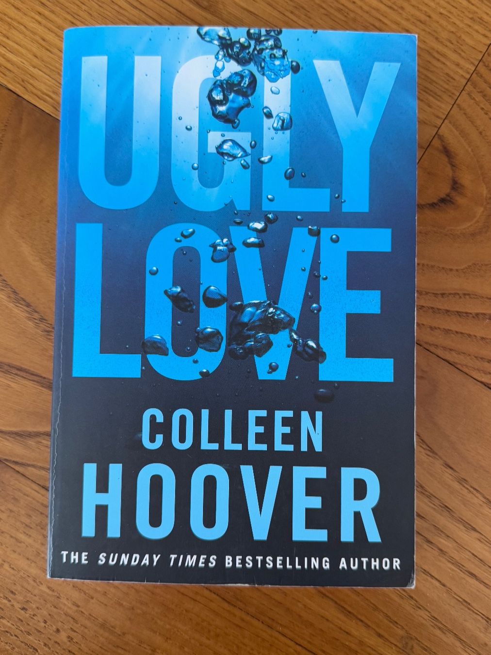 Libri: Buch: Ugly Love – Usato da Sissach venduto da laura.x4