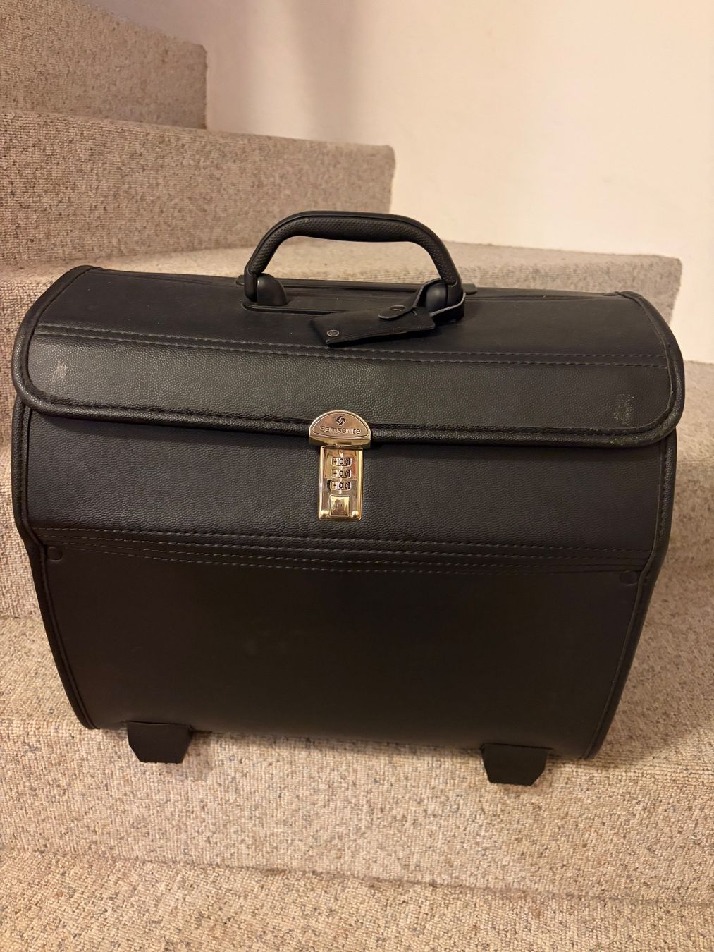 Samsonite Valigie: Samsonite Piloten Koffer schwarz – Usato da Freidorf TG venduto da ibipatria 2