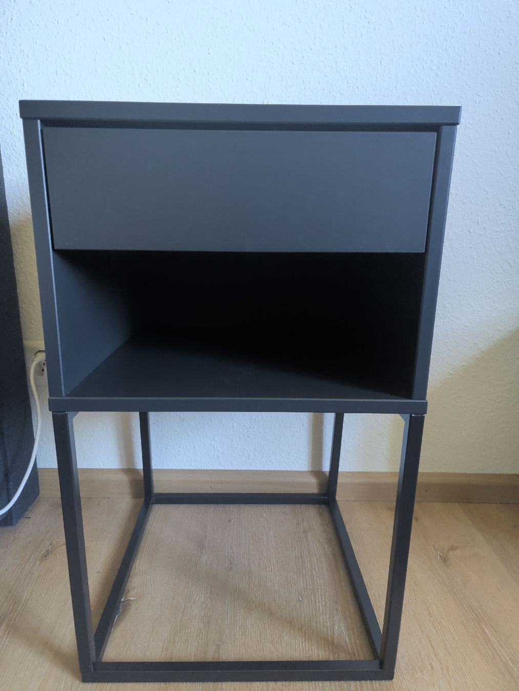 Ikea Comodini: Zwei Nachttische VIKHAMMER von IKEA – Nuovo (secondo la descrizione) da Reinach BL venduto da dooandgoo