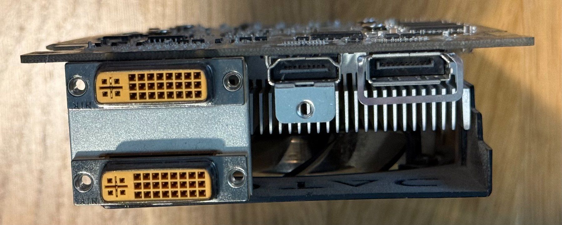 Zotac Grafikkarten: Zotac GTS450 1GB – Gebraucht aus Uster von peterhuber82 3