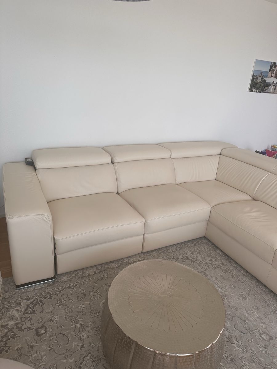 Sofas: Beiges Ecksofa – D'occasion à Mettmenstetten par Gabriela.Vieira 2