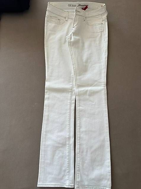 Jeans: Jeans - Guess Premium  – Gebraucht aus Wettswil von car_2j6z