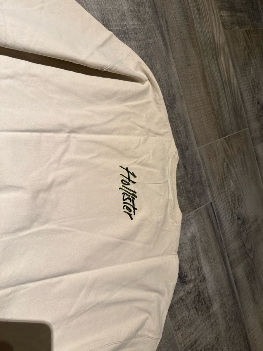 Hollister T-Shirts: T-shirt  – Gebraucht aus Tramelan von mar_xrj7 2