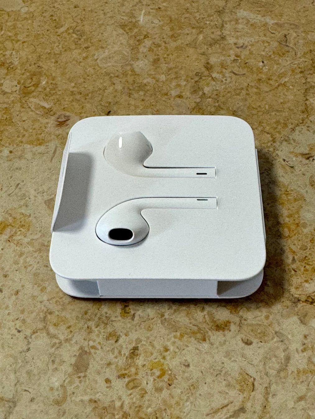 Apple Kopfhörer: Apple EarPods | Lightning Connector | White - Neu – Neu und originalverpackt aus Soyhières von Spartan117 3