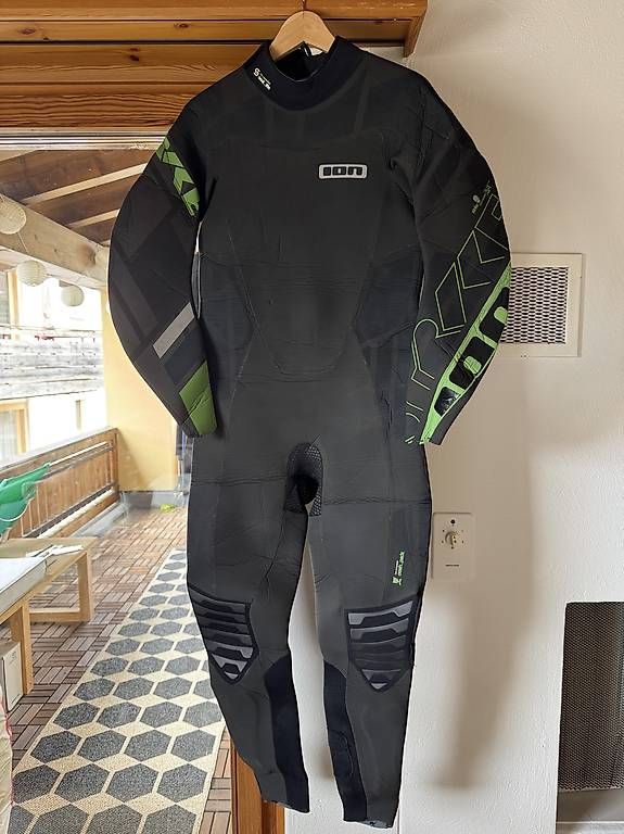 Mute per immersioni: ION Neoprenanzug Gr.50/M – Usato da Zürich venduto da men_l775