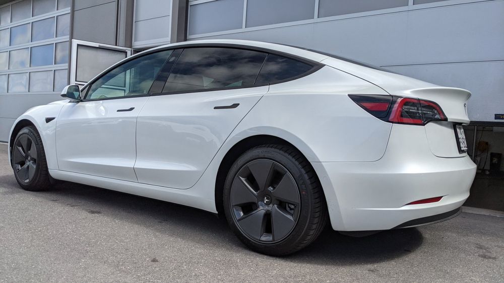 Tesla Model 3 LR