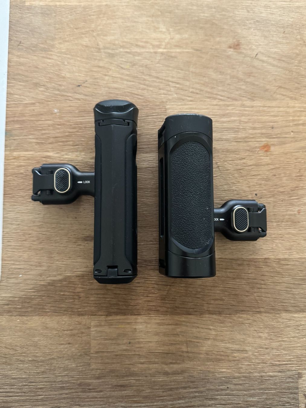 Covers & Schutzfolien: SmallRig iPhone 15 Pro Halterung mit 2 Halterungen – Gebraucht aus Zürich von Scharl95 4