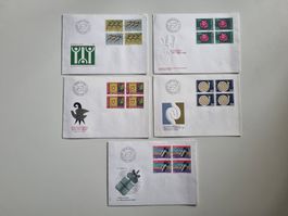 5 enveloppes blocs de 4 timbrées Helvetia 1971