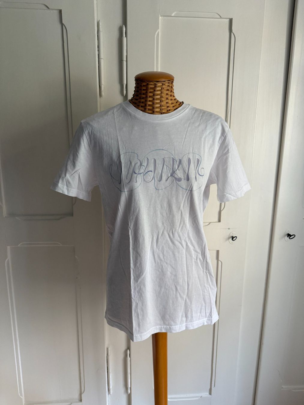 T-Shirts: T-Shirt weiss mit Print S – Gebraucht aus Zürich von Diazaio