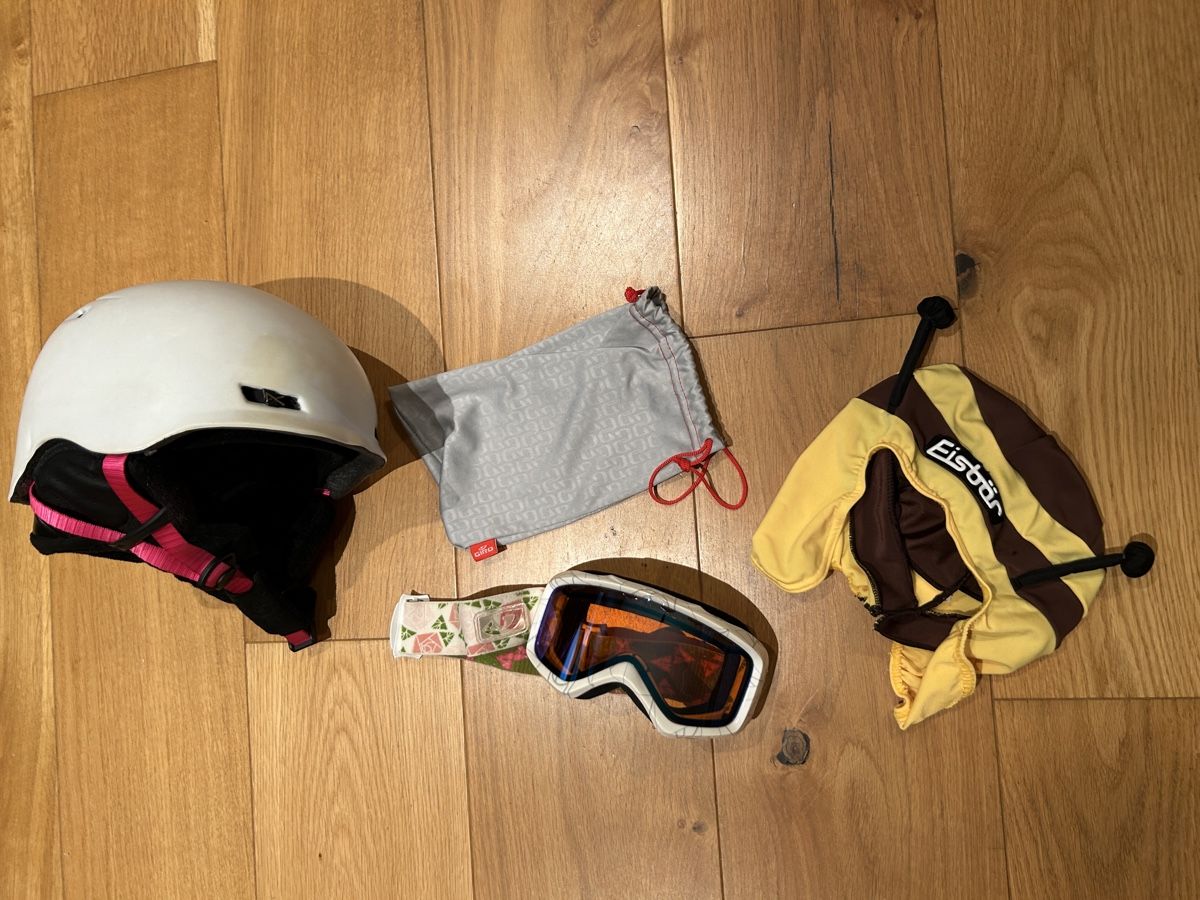 Caschi: Skihelm, Skibrille – Usato da Kestenholz venduto da sallygini