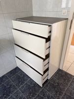 Kommode mit Auszugs-Schubladen