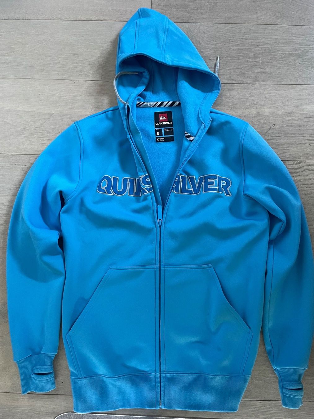 Quiksilver Maglioni & Felpe: Quiksilver Quiktech Kapuzenpullover Grösse S-Blau/Top – Nuovo (secondo la descrizione) da Volketswil venduto da rubin74 2