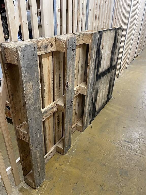 Pallets: Paletten und Holzlatten gratis  – Usato da Basel venduto da bos_y6pm