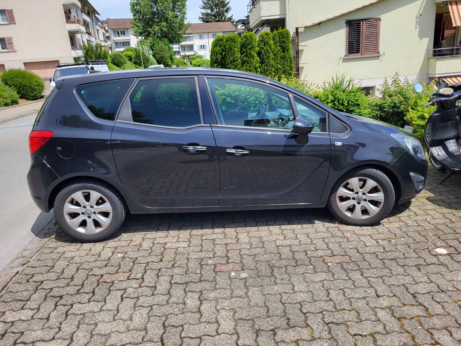 Opel Automobili: Opel Meriva Cosmo 1.4 – Usato da Winterthur venduto da Huk06 4