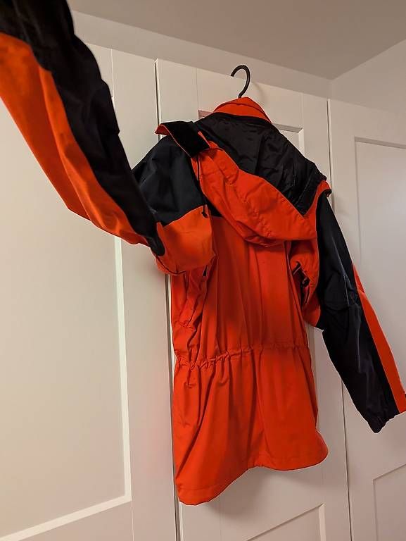Jacken: Gore-Tex Jacke – Gebraucht aus Bern von 4Deals 2