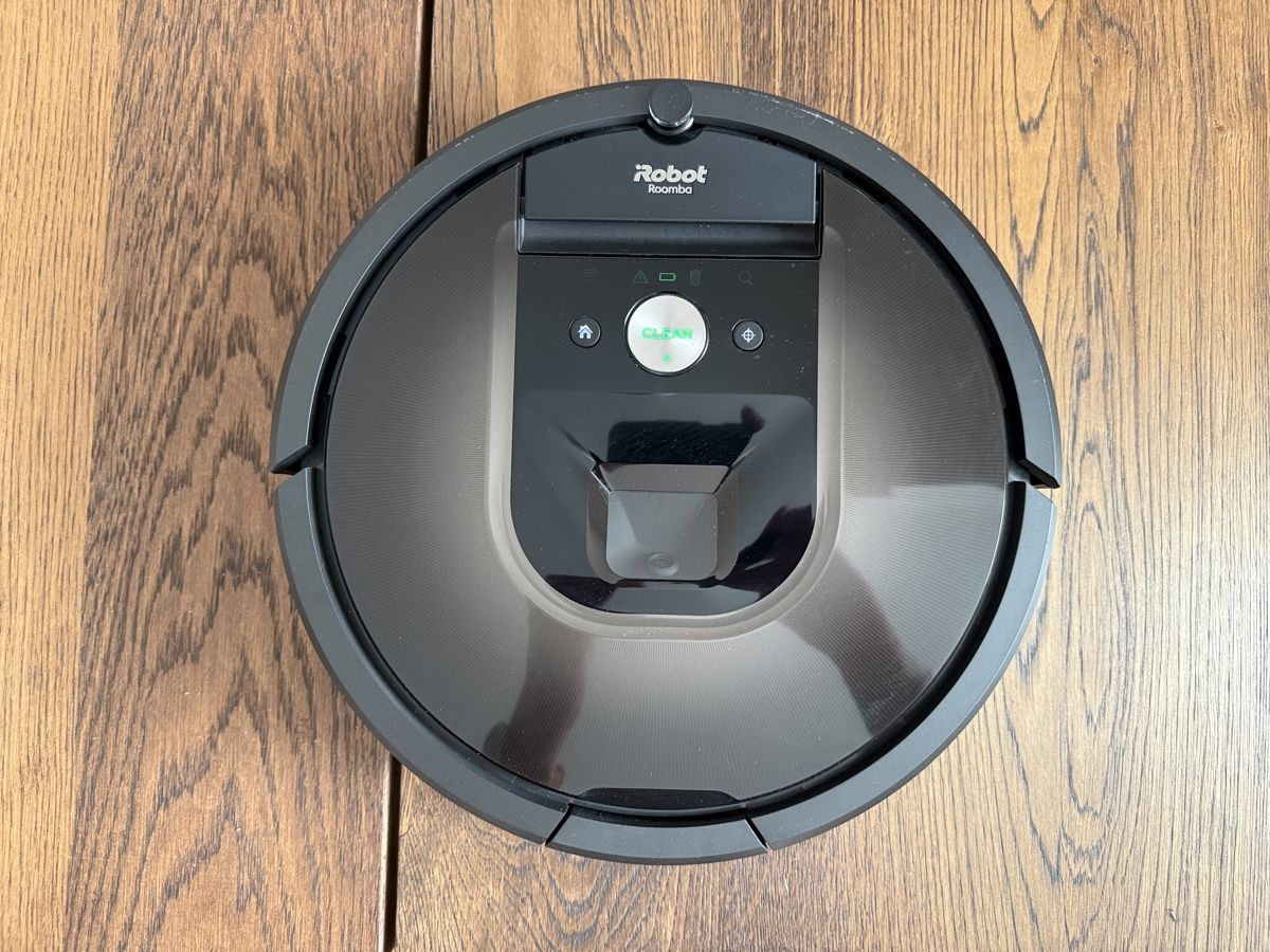 Irobot Staubsauger & Zubehör: Roomba 980 Saugroboter mit Zubehör – Gebraucht aus Luzern von Roeschuko 2