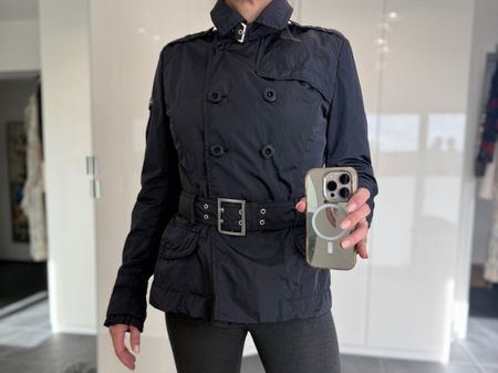 Tolle dunkelblaue Windjacke von Peuterey, Gr 38