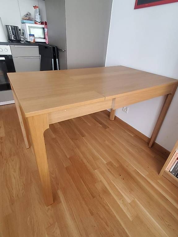 Tavoli: Ikea Ekedalen extendable table – Usato da Genève venduto da jp1_s8mz 1