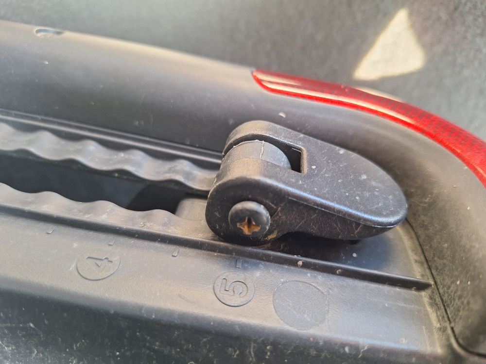 Thule Pezzi di ricambio: VeloSitz von Thule Yepp bis 22kg – Usato da obfelden venduto da claudia.horni 7