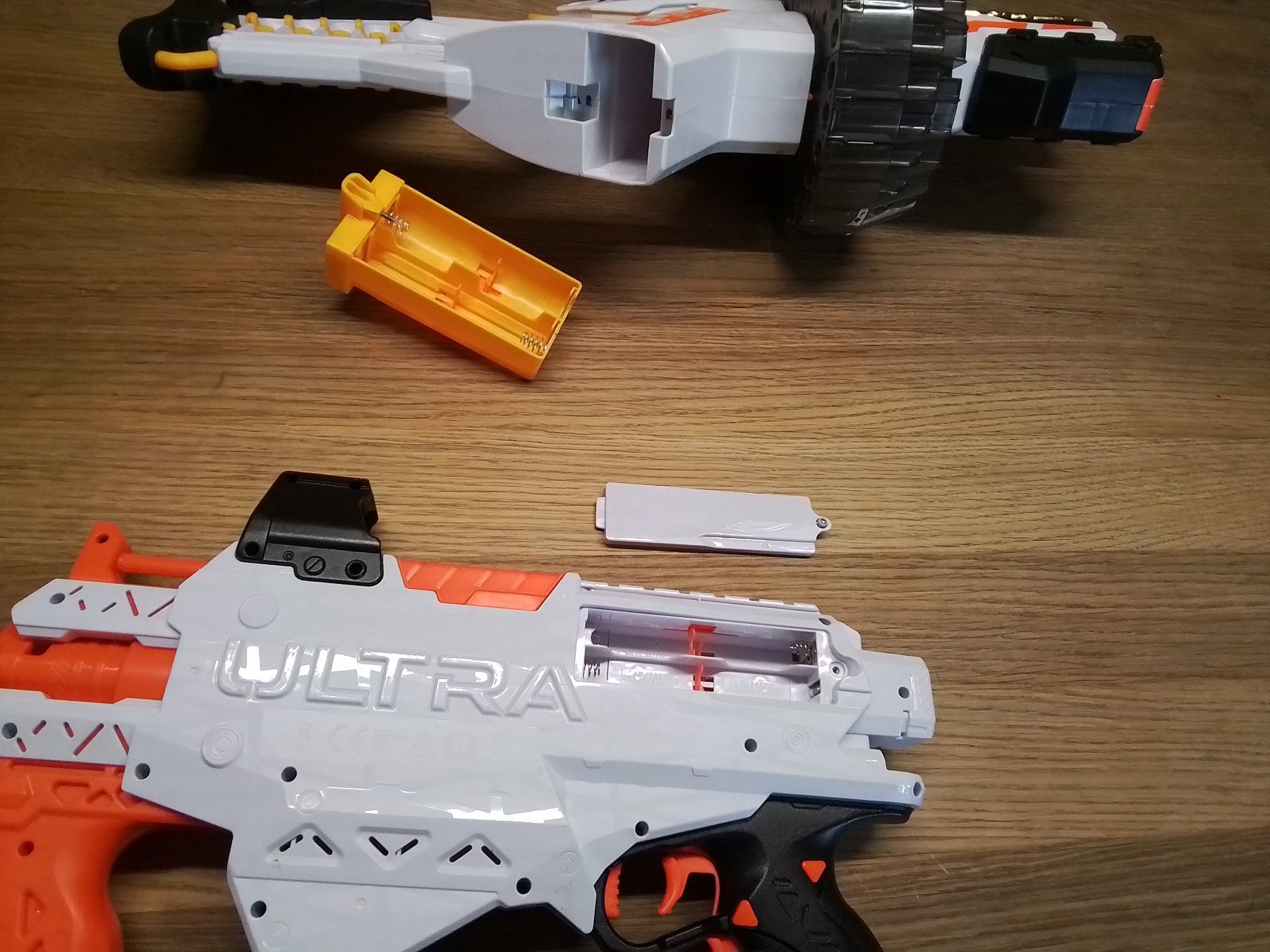 Spielzeuge: Nerf Ultra One und Nerf Ultra Amp – Gebraucht aus Goldau von damde 3