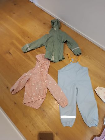 Regenjacke & gefütterte Regenhose Set Gr. 110/116