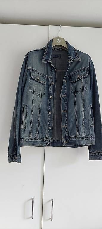 Jacken: Jeansjacke Grösse S – Gebraucht aus Küsnacht ZH von Maxdel7 1
