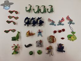 Lot mit diversen kleinen Pokemon Figuren - Figur-Teilen