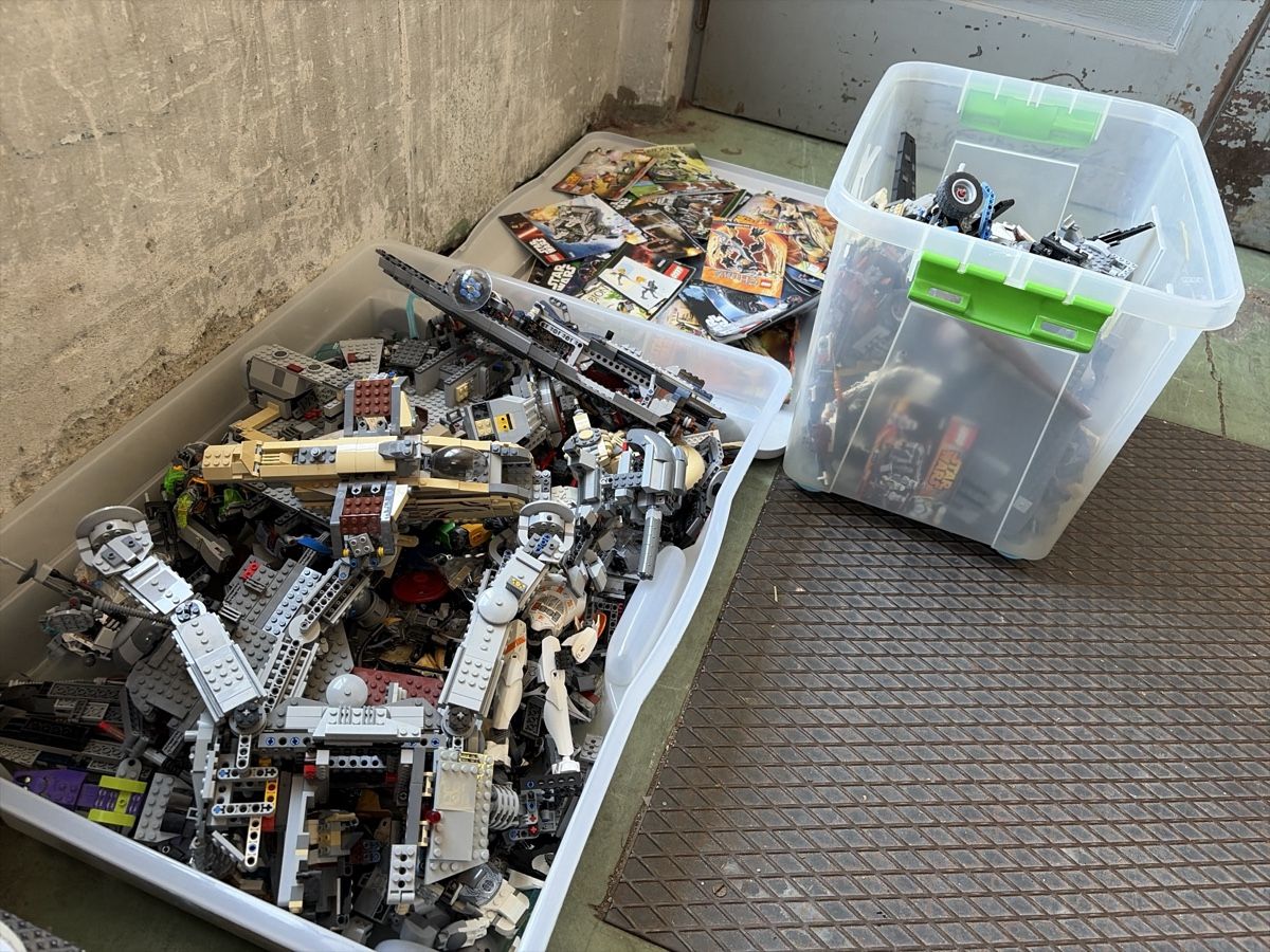 Lego Kit di costruzioni: Lego Konvolut Star Wars Sammlung .  – Usato da Wängi venduto da Tesimo 8