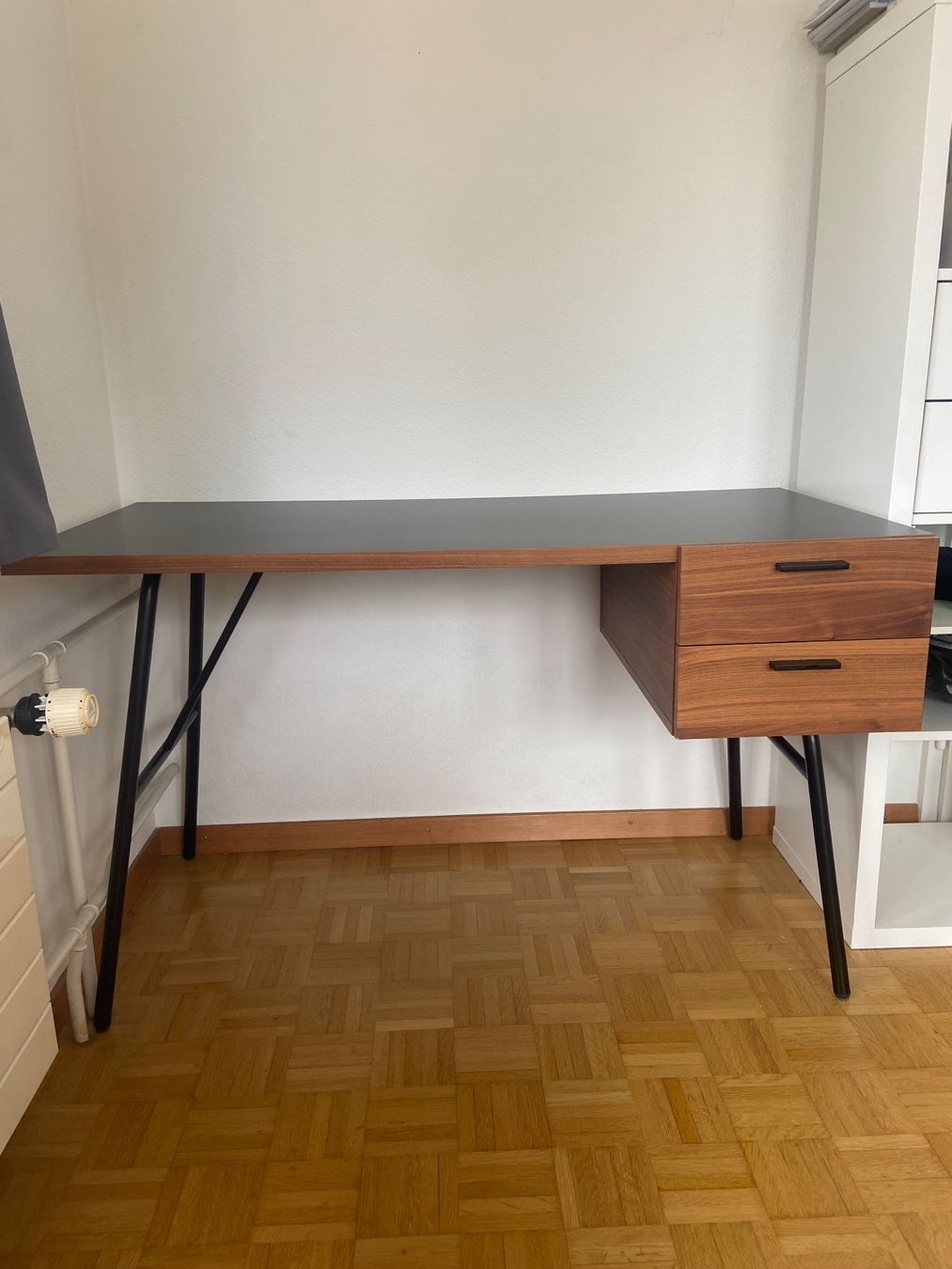 Scrivanie: Schreibtisch – Usato da Bern venduto da JellevanEgmond 1