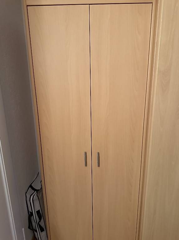 Armadi: Kleiderschrank – Usato da Lyss venduto da apennisi