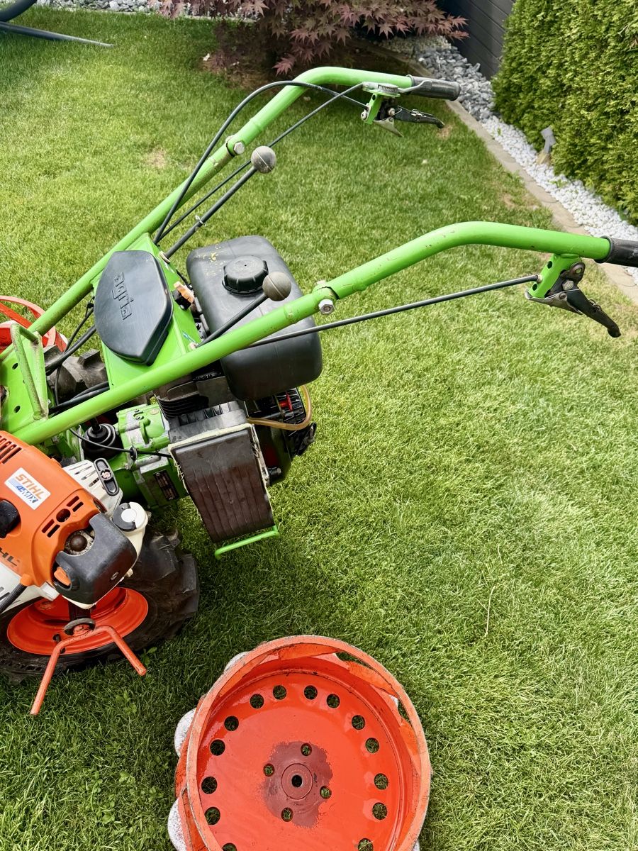 Stihl Tondeuses à gazon: Stihl Trimmer & Agria 5400 – D'occasion à Safenwil par kitty06 5
