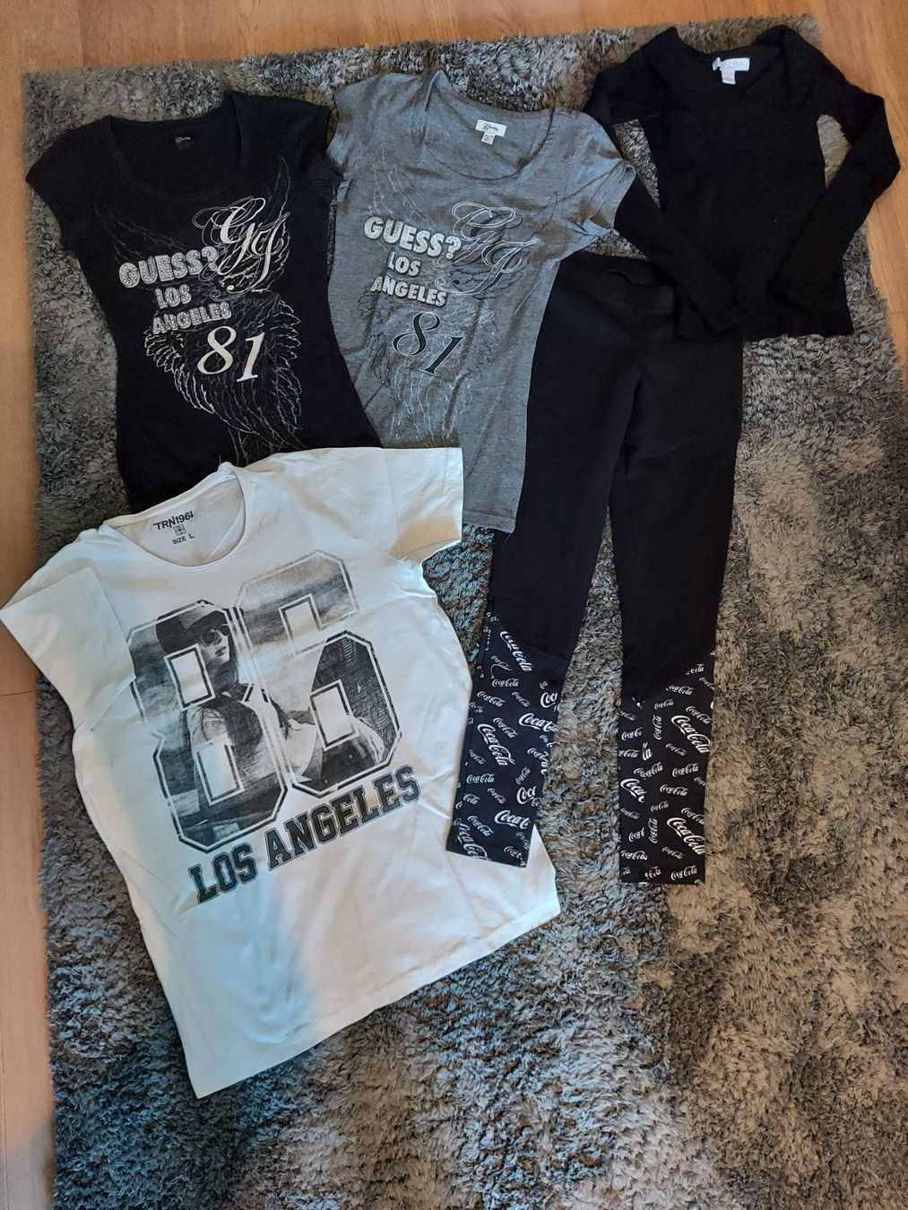 Guess Lotti & Set di vestiti: Set vestiti 5 pezzi XS-S – Usato da tenero venduto da Mam74