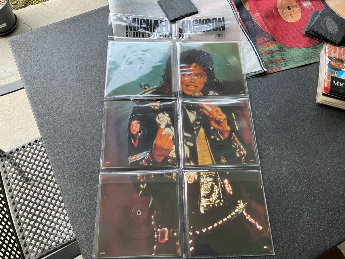Vinyles: Michael Jackson Souvenir Singles Pack 5erCollection 1988 – D'occasion à Steinach par Quarkie
