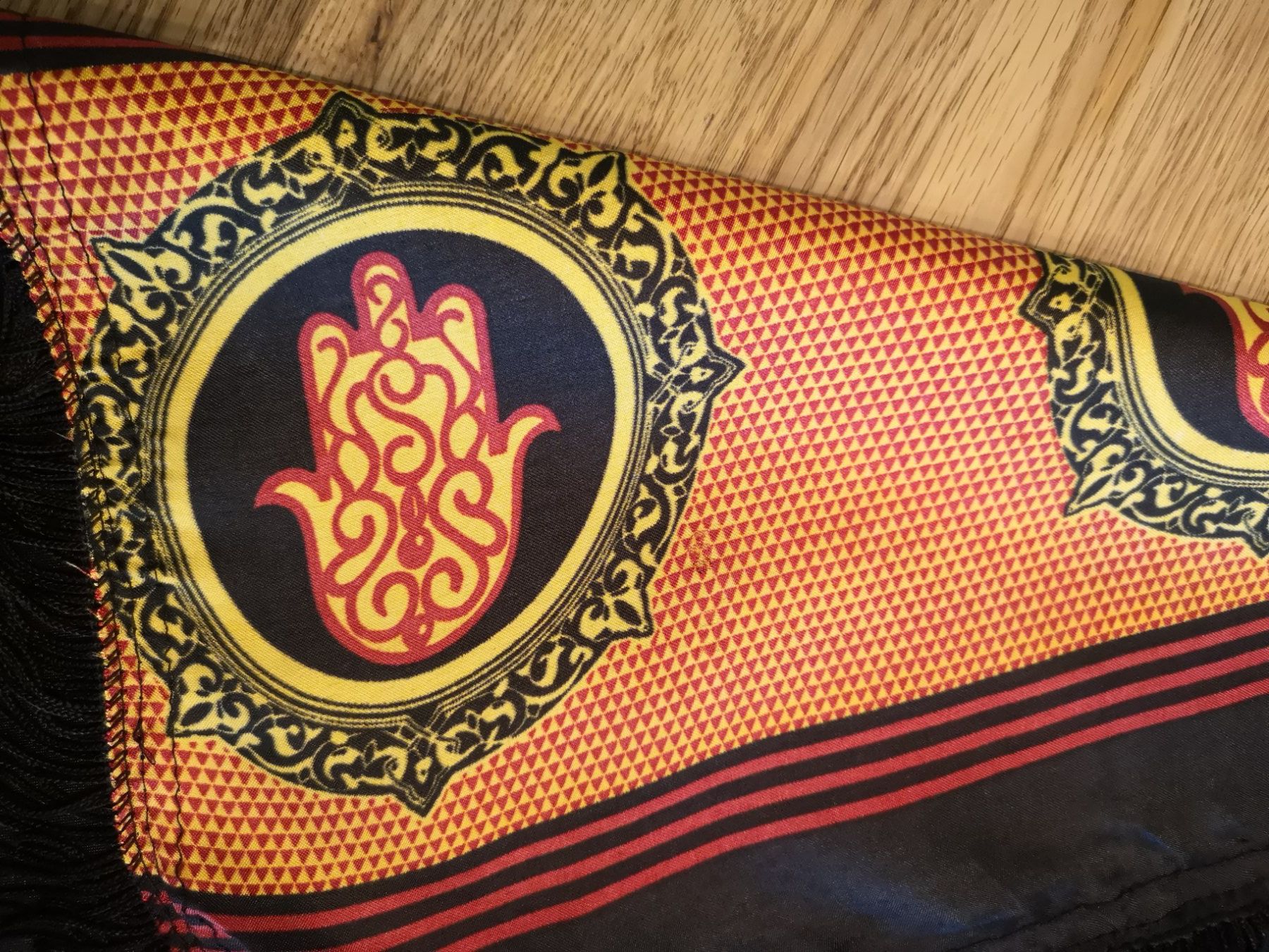 Foulard & Sciarpe: Schal(foulard) 85×85 – Nuovo (secondo la descrizione) da Forch venduto da Hakyboss 5