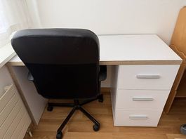 Gratis Bürotisch inkl. Bürostuhl
