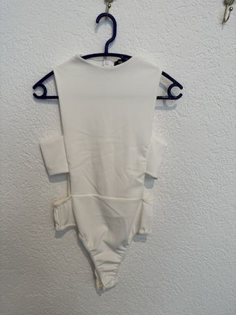 MISSGUIDED Body weiss Cut outs Gr. 38 / M