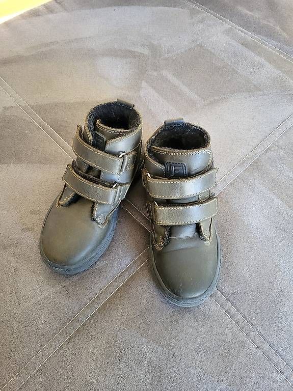 Scarpe per ragazzi: Kinderstiefel (Echtleder - Jochie & Freaks)  – Usato da Möhlin venduto da dom_v96n