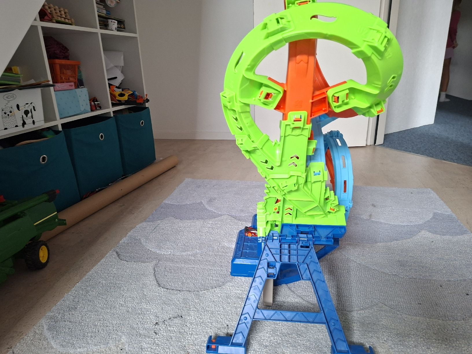 Hot Wheels Rennbahnen: Hot Wheels Rennbahn mit Looping  – Gebraucht aus Zäziwil von Maarty 3