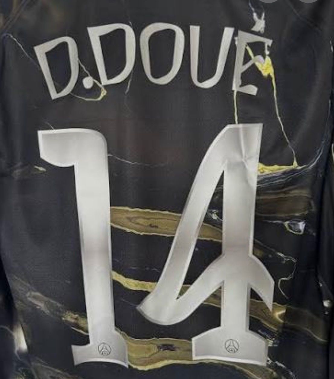 Canottiere & Pantaloni: PSG Stadium Night Edition Desire Doué – Usato da Basel venduto da kleinerprinz 1