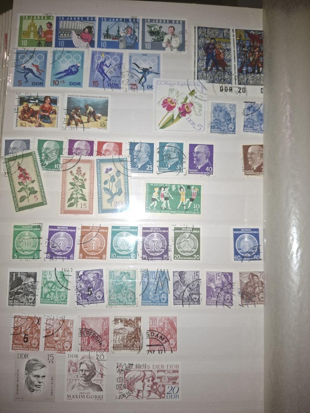 Tous les timbres: Album Ausland Div Marken  – D'occasion à Balgach par SIMEON27 5