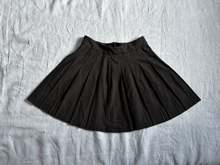 Jupe plissée – noire – taille S – neuf