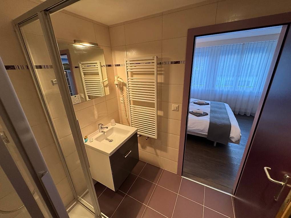 Ansichtskarten: Hotel restaurant concession d'exploitation – Gebraucht aus Le Sentier von las_vb2v 4
