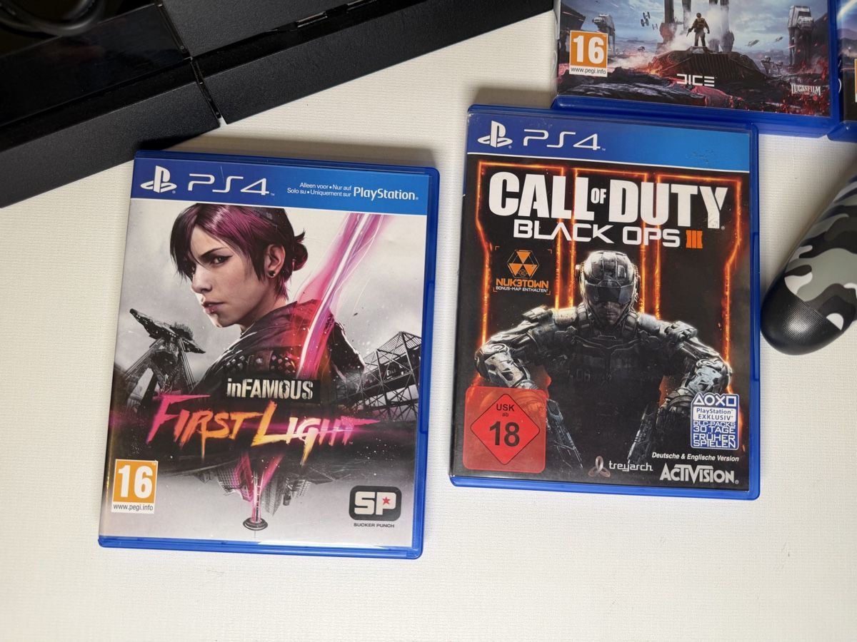 Sony Consoles: PS4 500GB + 2 Controller + 6 Spiele Komplettpaket – D'occasion à Rombach par vir_2dsd 2