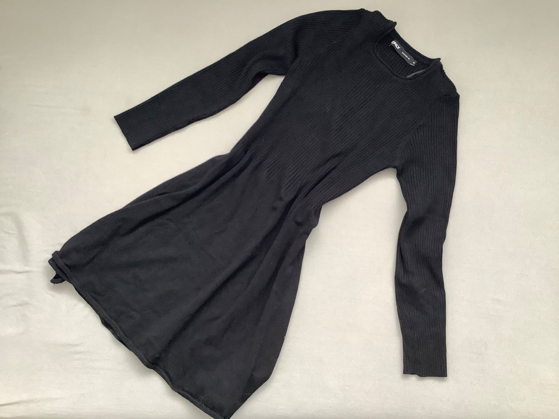 Only Kleider: Kleid – Gebraucht aus Uznach von manulas