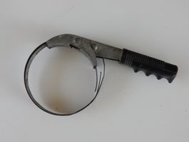 Ölfilterschlüssel verstellbar Metall gebraucht guter Zustand