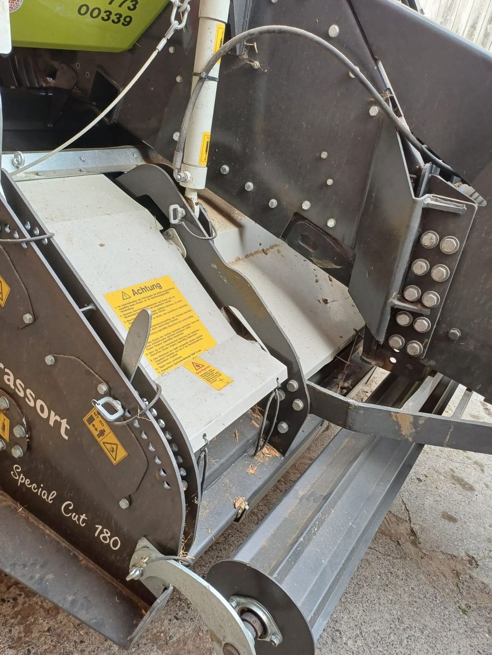 Häcksler: Krassort Vorbauhäcksler Specialcut 180 – Gebraucht aus Rüeggisberg von rapidu 1